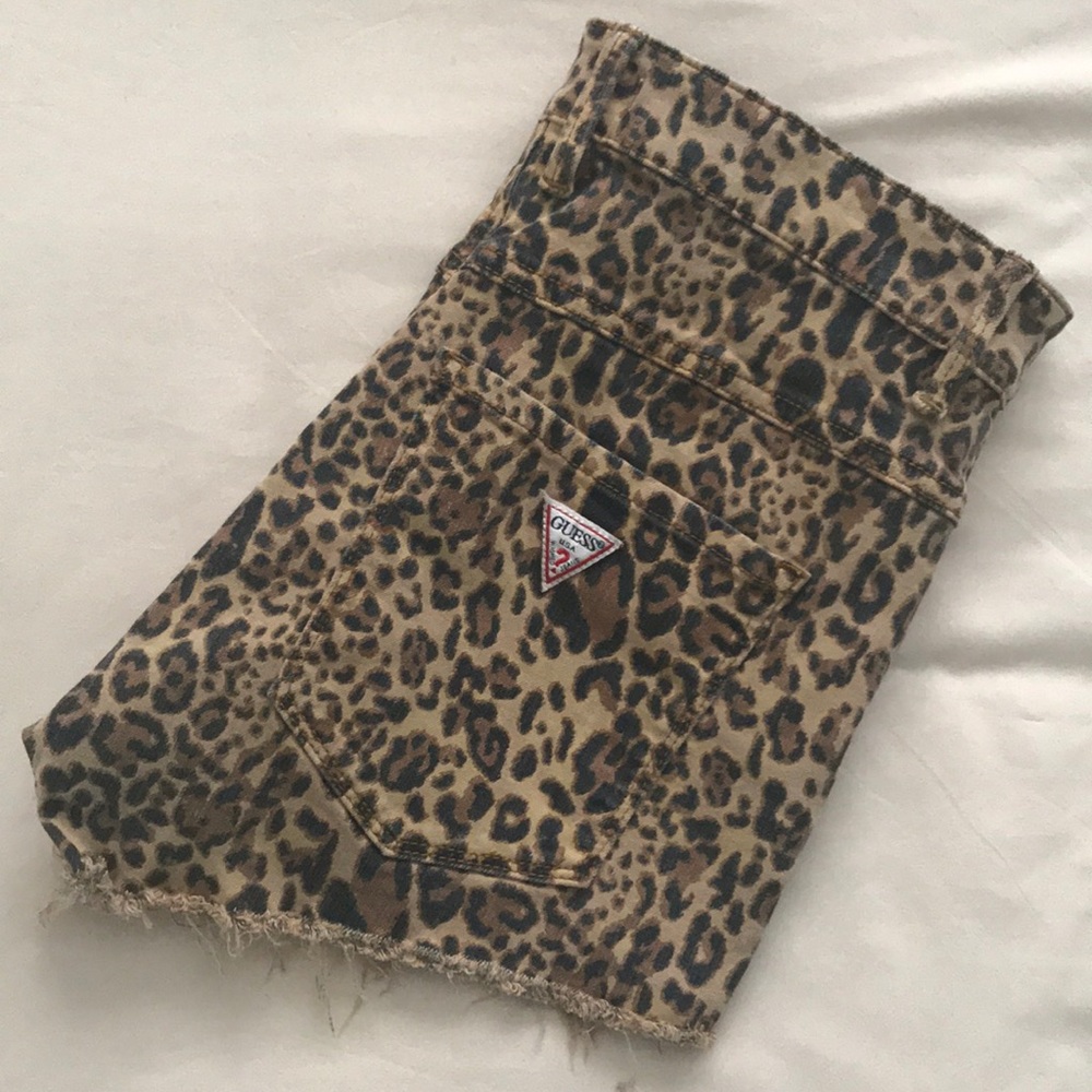 Leopard Guess shorts👌🏼👌🏼
